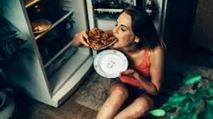 How Late-Night Eating Can Damage Your Digestive System