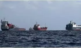 India Monitoring 778 Nationals on Ships Near Strait of Hormuz Amid Rising Tensions