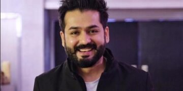 Aditya Dhar’s ‘Dhurandhar’ Storms Global Box Office: How a 2002 Cricket Snub birthed a Bollywood Visionary