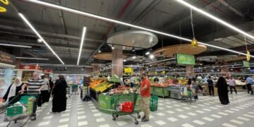 No Need for Panic Buying: Lulu Confirms Adequate Food Stocks and Normal Operations