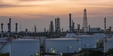 Israel Halts Attacks on Iran’s Gas Fields Following Trump’s Criticism