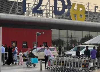 UAE Government Offers Free Accommodation and Meals to Stranded Passengers Amid Flight Disruptions